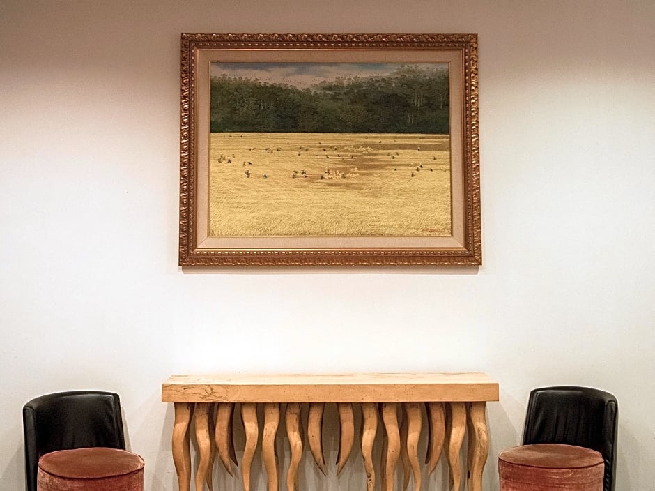 Crown Vista Batam Hotel