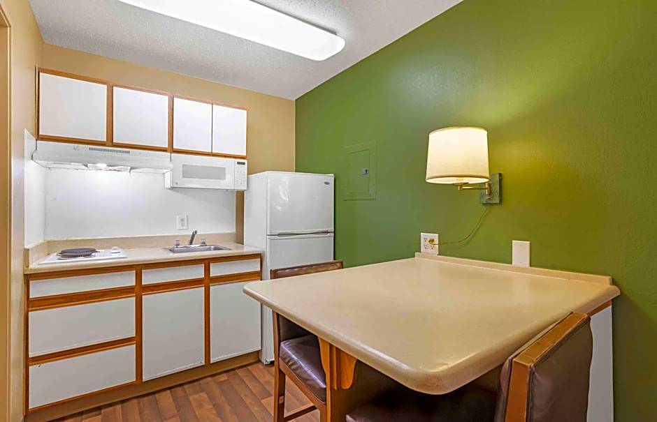Extended Stay America Select Suites - Richmond - West End - I-64