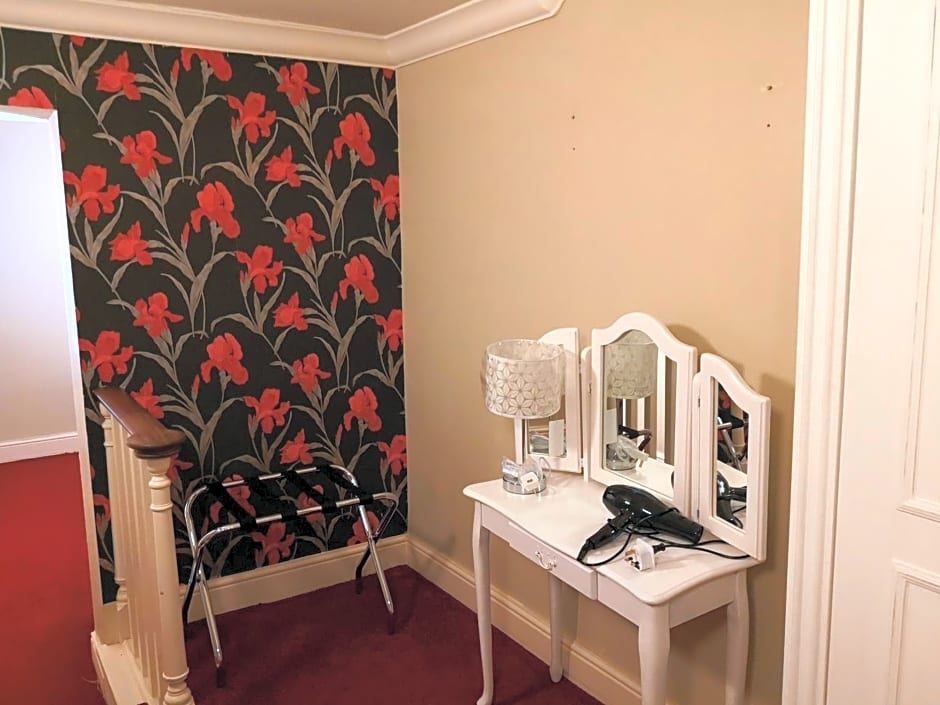 The Commercial Bar & Hotel