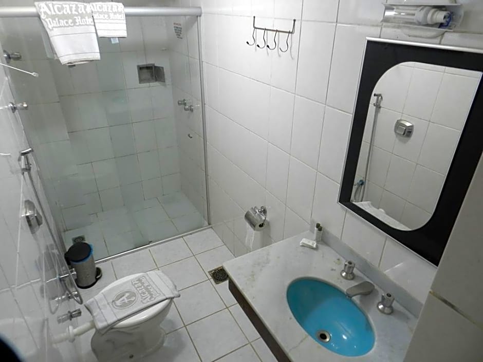 Alcazar Palace Hotel