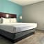 Clarion Inn And Suites Grand Rapids