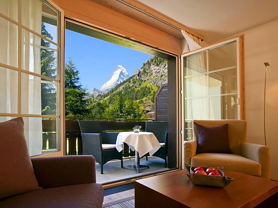 Le Mirabeau Hotel & Spa