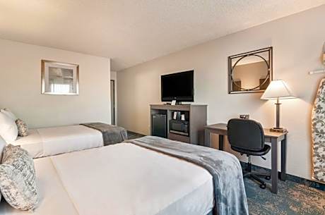 Double Room with Two Double Beds - Non-Smoking