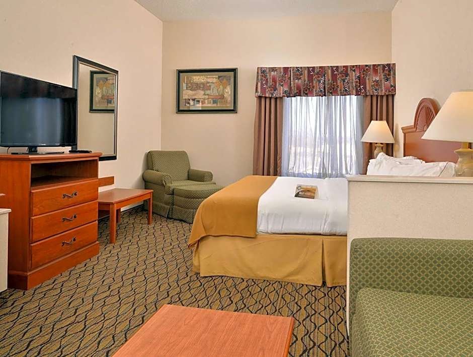 Quality Inn & Suites Jefferson City