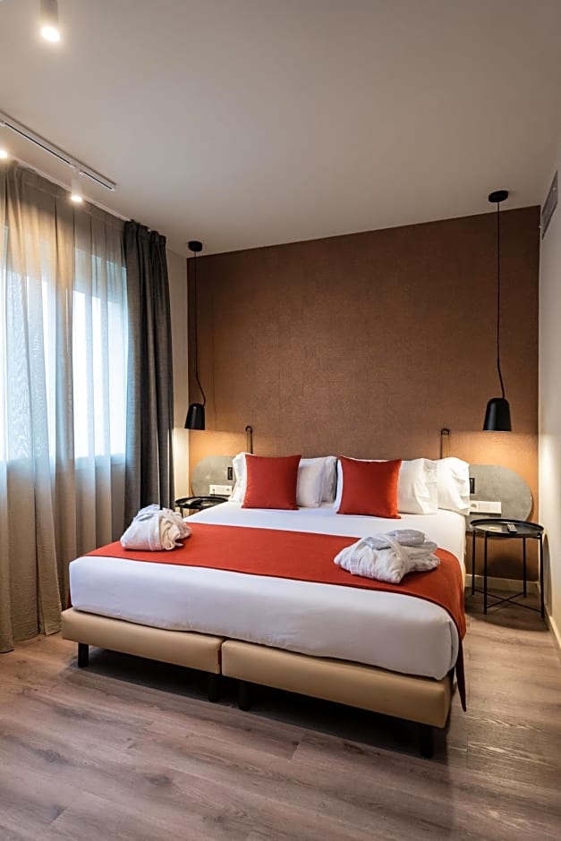 Atenea Rekord Suites