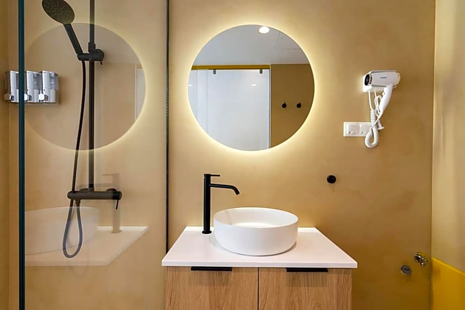 Athens Theatrou Apartments