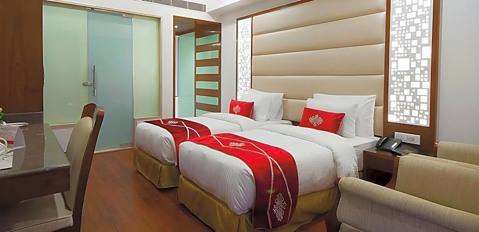 Hotel Swaran Palace