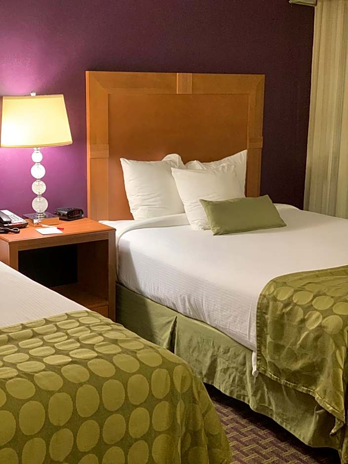 Ramada by Wyndham Marquette