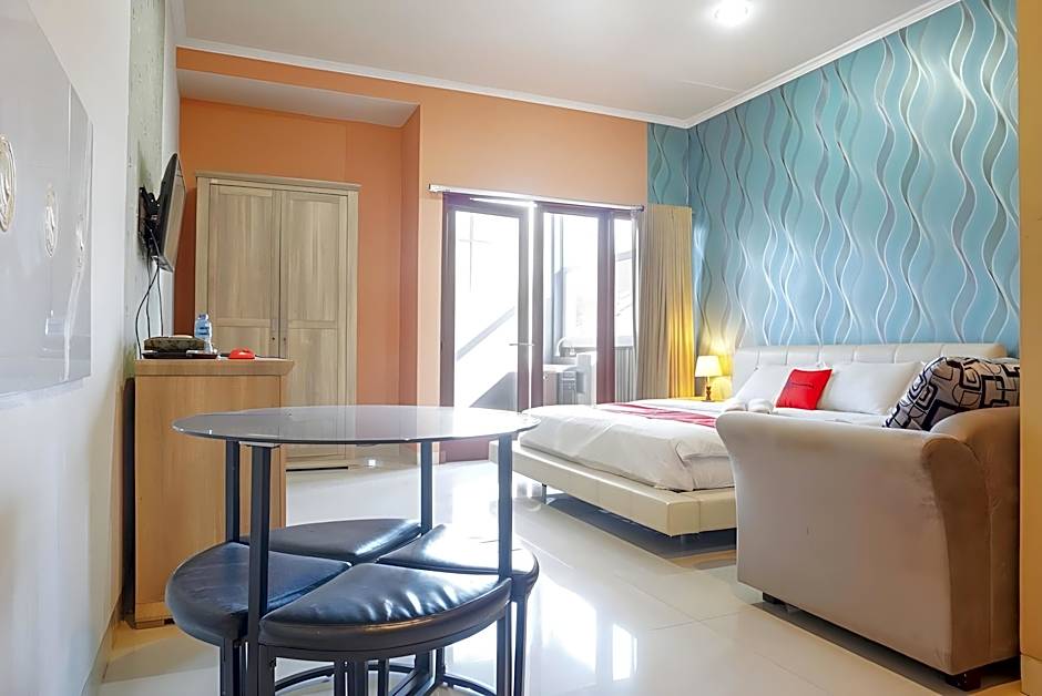 RedDoorz near Kemang Square