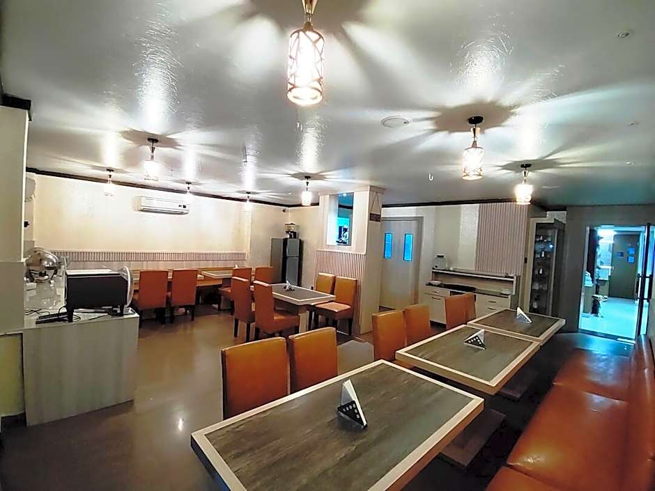 Hotel Aarian Aatithya