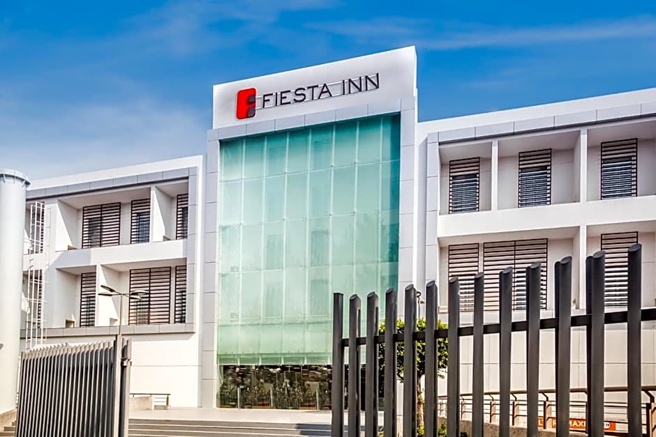 Fiesta Inn Plaza Central Aeropuerto