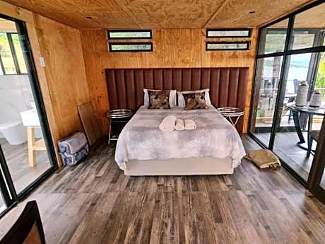 Luxury Suite