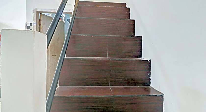 Hotel O Excellent Kost