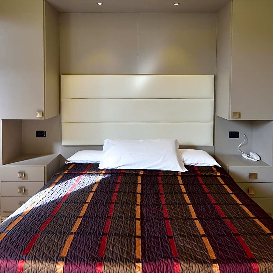 Hotel Alaska
