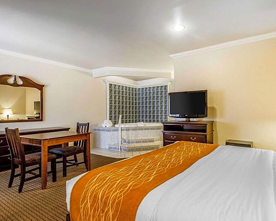 The Inn at 1252 Monterey