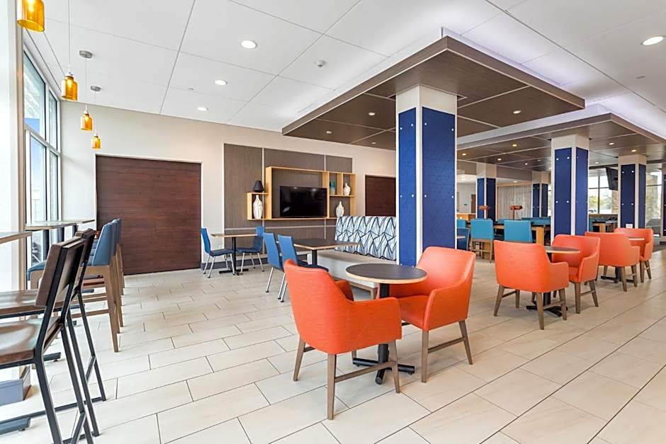 Holiday Inn Express & Suites Houston NW - Cypress By IHG