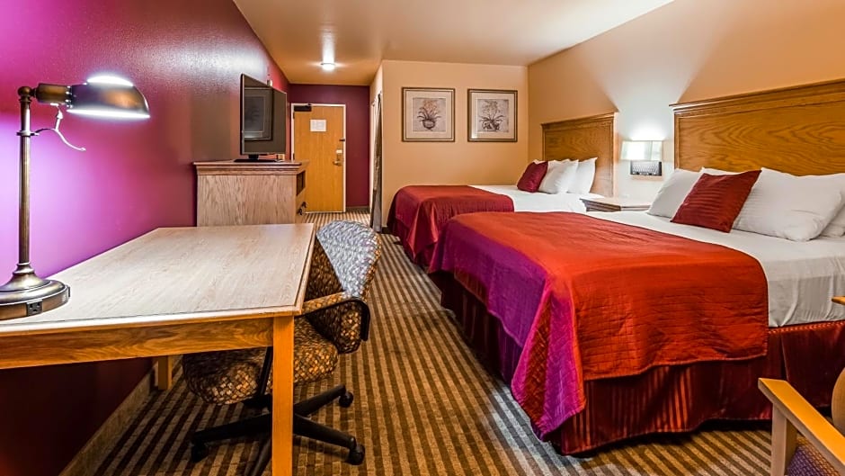 Best Western Plus Caldwell Inn & Suites