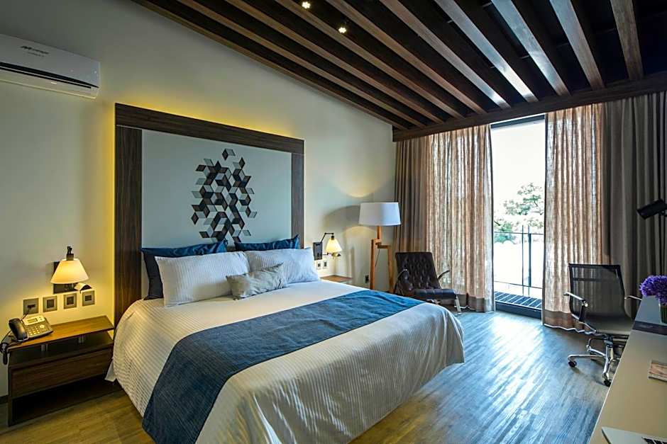 Flow Condesa - Adults Only