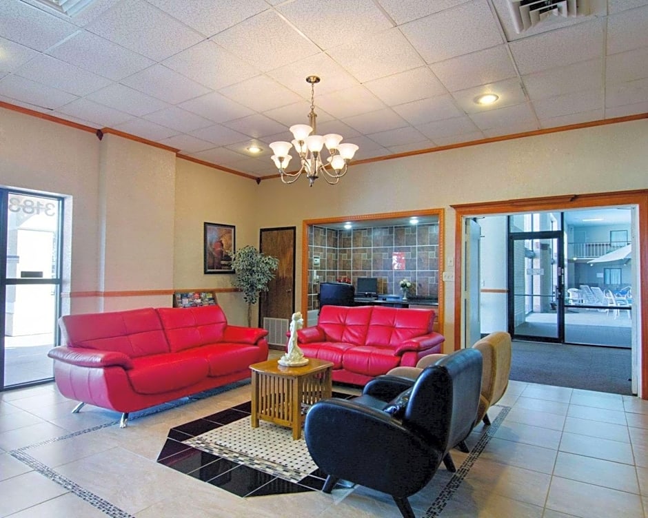 Knights Inn & Suites Emporia