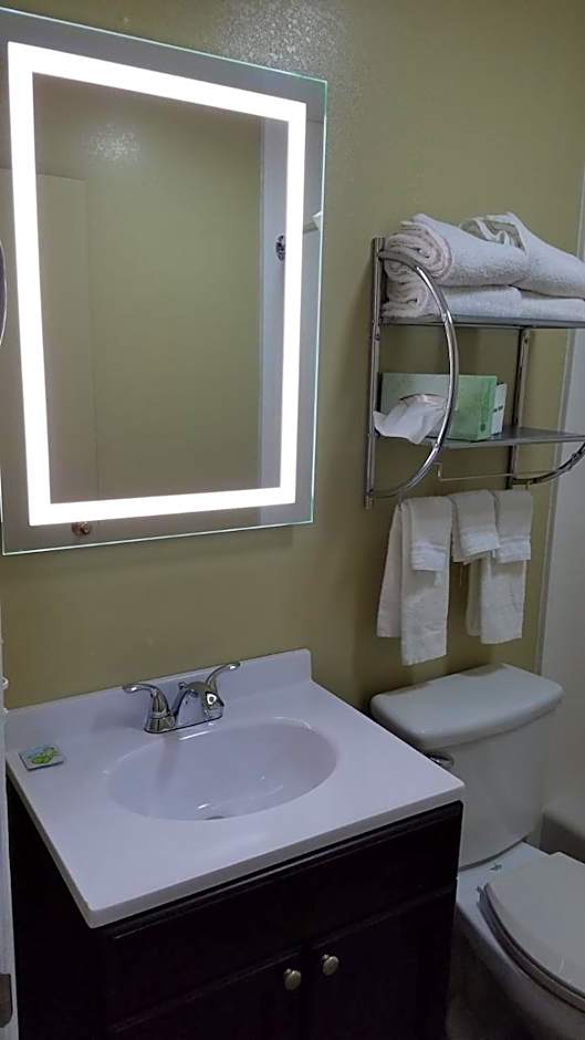 DuPont Suites - Louisville