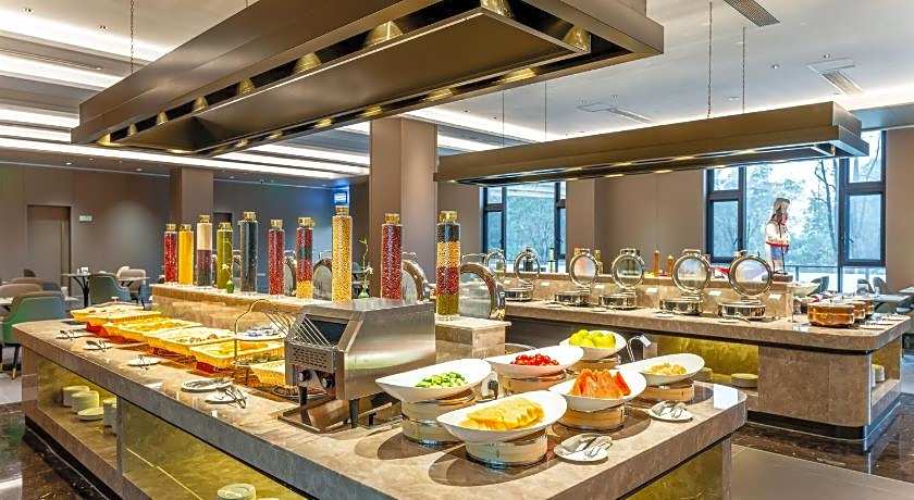 Holiday Inn Jiuhua Mountain Hot Spring By IHG