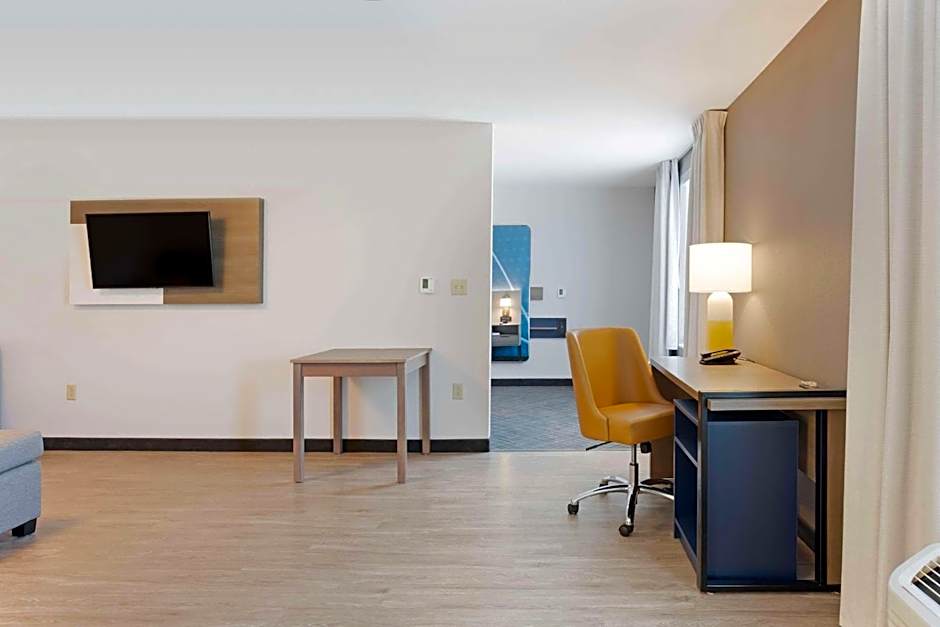 Comfort Inn & Suites US-60