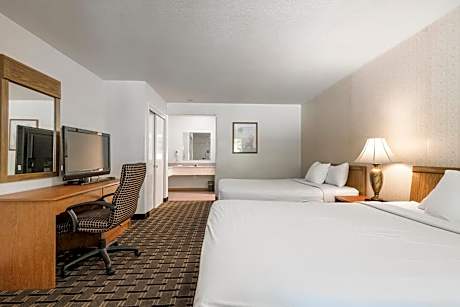 Queen Room with Two Queen Beds