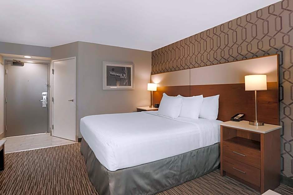 Best Western Plus Commerce Hotel