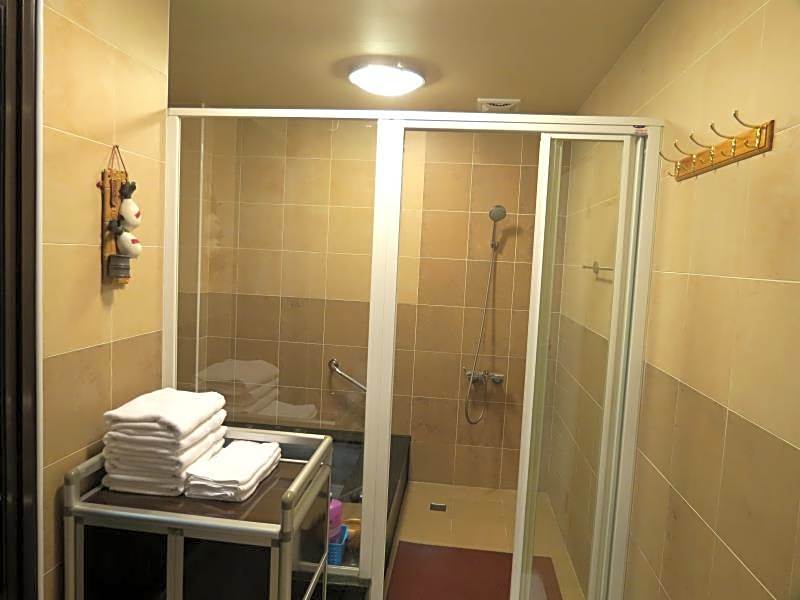 Qi Hua Zhen Ju Homestay