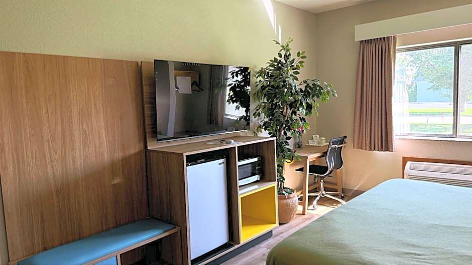 Days Inn by Wyndham Mankato