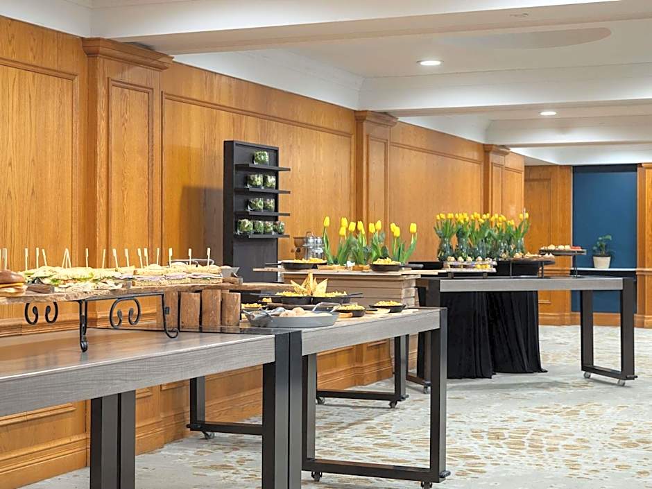 The Novotel Toronto Center Hotel
