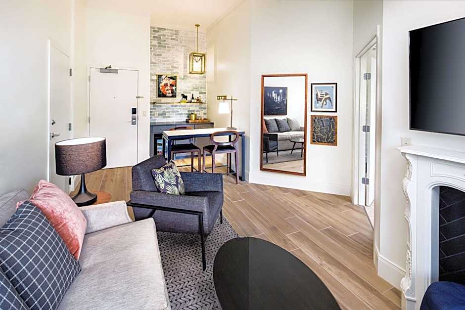 Andaz Savannah, By Hyatt