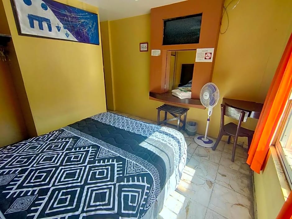 OYO Hotel Colon