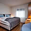 Hotel Berg by Keflavik Airport
