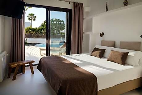 Deluxe Two-Bedroom Villa