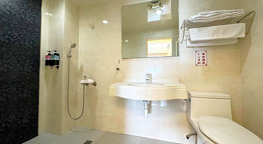 Ai-Lai Fashion Hotel