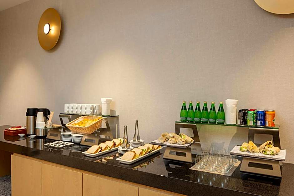 Courtyard by Marriott Mexico City Airport