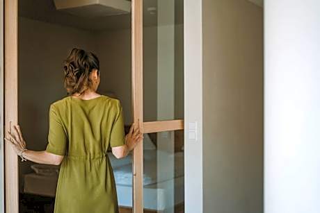 Superior One-Bedroom Apartment with Balcony