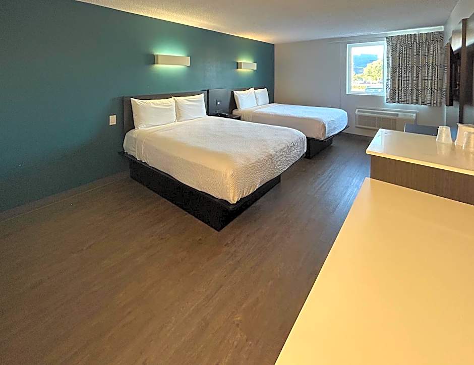 Studio 6 Suites Carson, CA