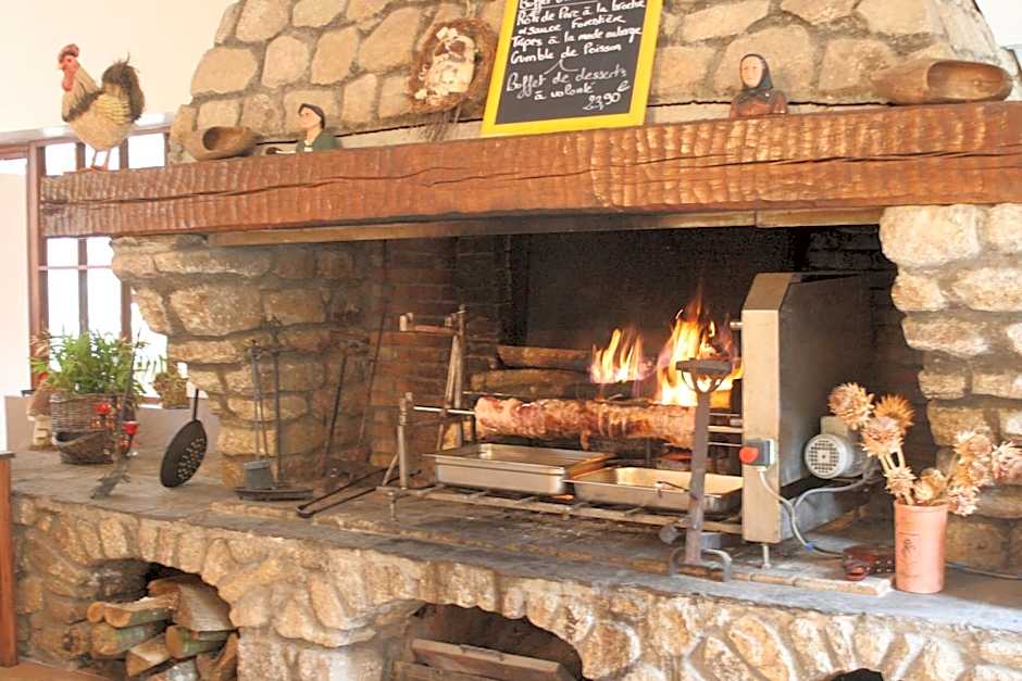 Logis hotel restaurant Auberge de l'Espinouse