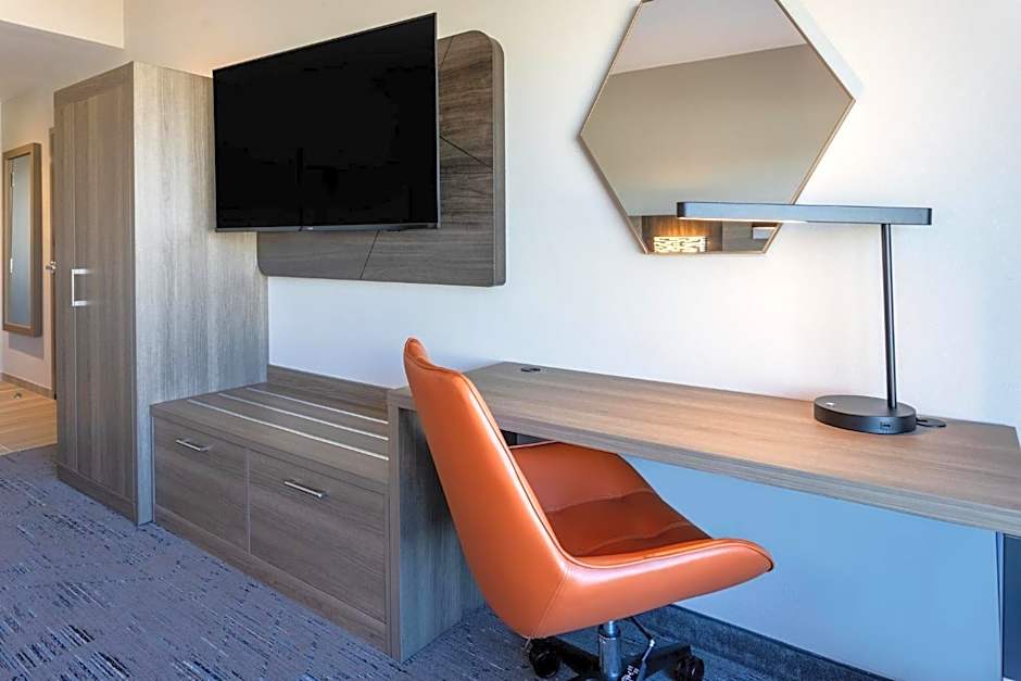 Holiday Inn Express & Suites Benson By IHG