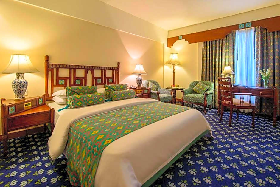 Faisalabad Serena Hotel