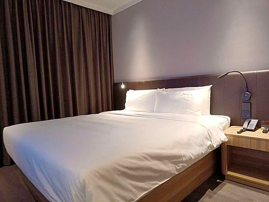 Hanting Hotel Shenyang Zhongjie Shifu Square