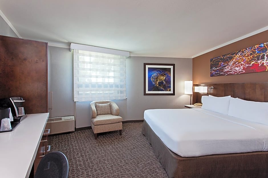 Holiday Inn Long Beach - Airport By IHG