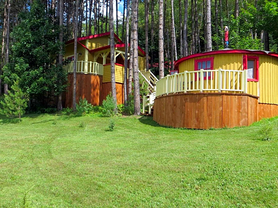 La maison sous les arbres