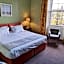 Buccleuch and Queensberry Arms Hotel