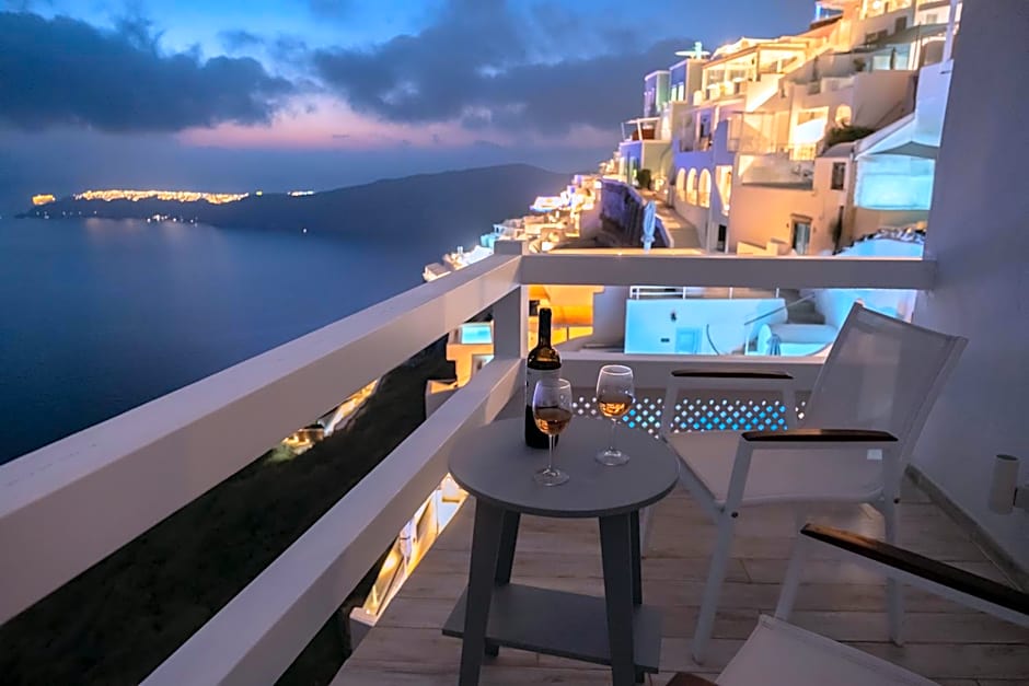 Anemos Cave Suites