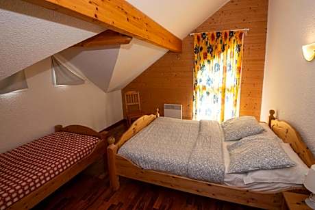Three-Bedroom  in duplex Chalet