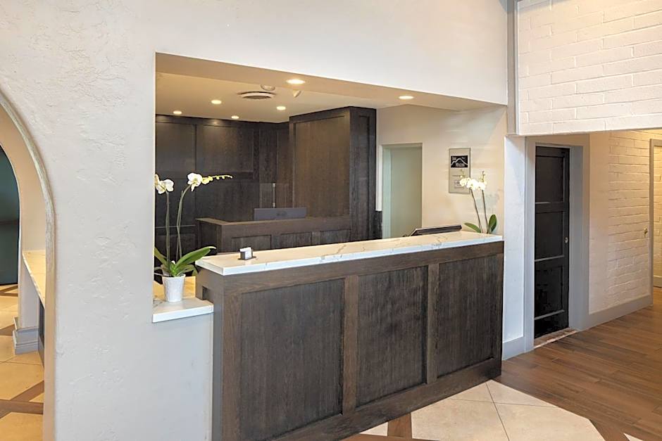 Inn Marin and Suites, an Ascend Collection Hotel