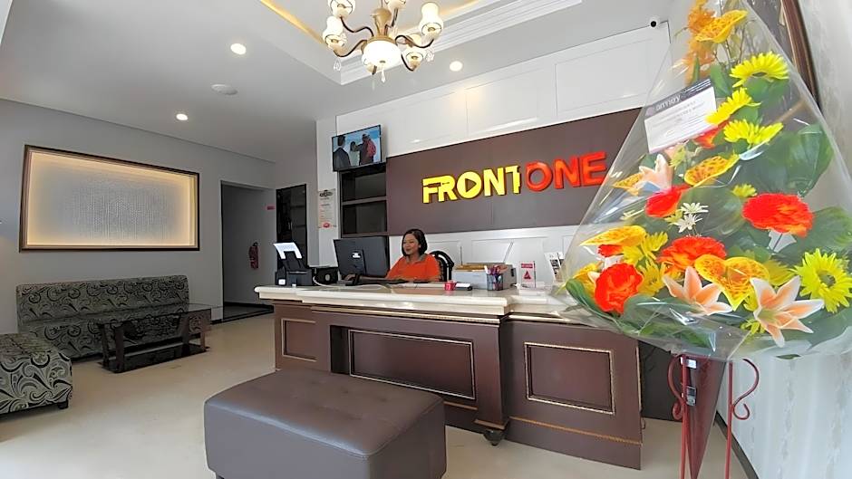 Front One Boutique Brani Solo